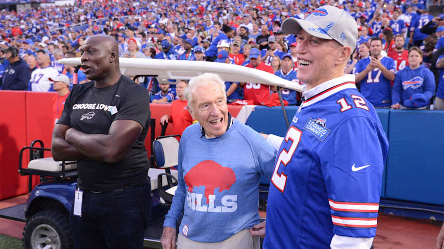 NFL Bills coaching legend Marv Levy has a special message for the team and fans